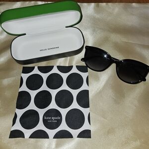 Kate Spade Alina F/S 80790 Black Sunglasses with Green and White Case